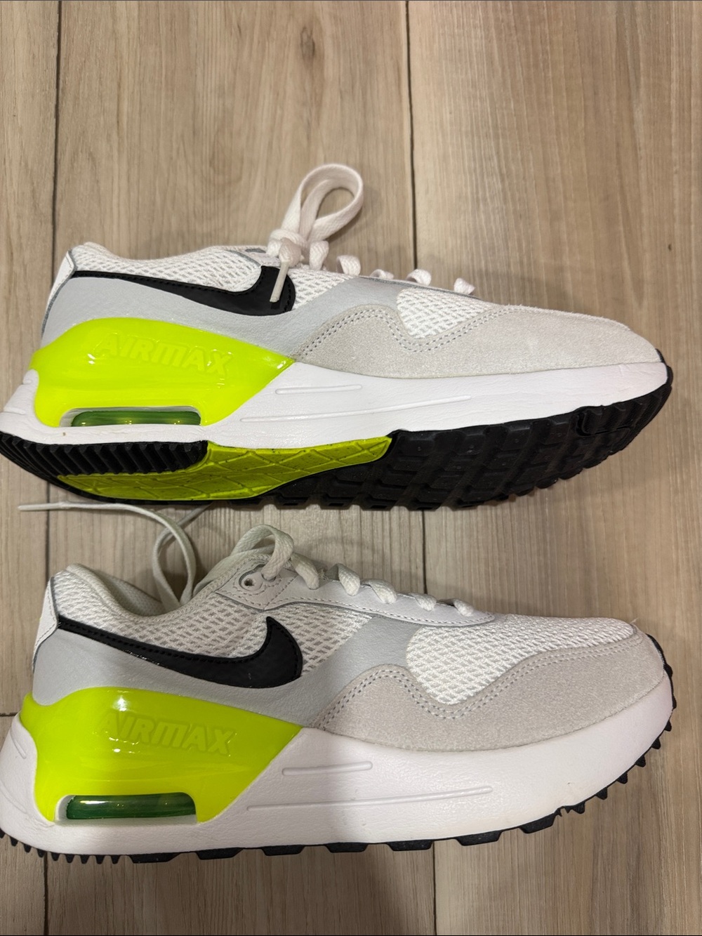 Nike White Black Neon Green Running Shoes